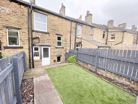 Caldercliffe Road, Berry Brow, Huddersfield, HD4 - Photo 2