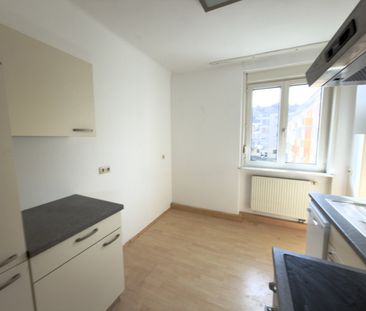 Helle 1-Zi-Wohnung mit Balkon und möblierter Küche in Judenburg, ab... - Foto 3