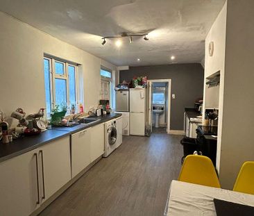 4 bedroom house share to rent - Photo 3