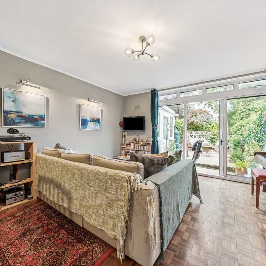 Rushleigh, Balham, SW12, London - Photo 1