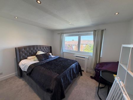 3 Bed Flat, Chepstow Rise, CR0 - Photo 3