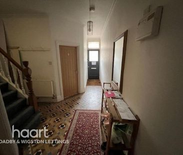 1 bedroom coach house to rent - Photo 5