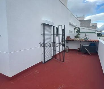 Alquiler de ático en Avenida General López Domínguez s/n - Photo 1