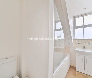 Market Place, London, N2 - Photo 3