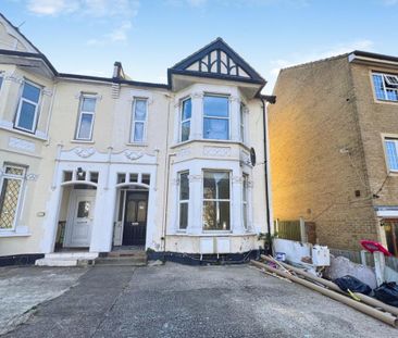 2 bedroom ground floor flat to rent - Photo 5