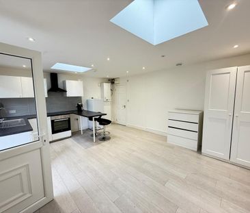 Studio to rent - Photo 2