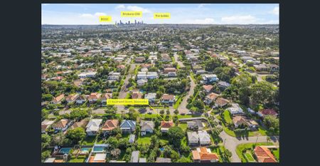 Charming Family Home in Prime Moorooka Location - Photo 4