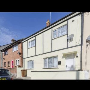 6 bedroom semi-detached house to rent - Photo 3