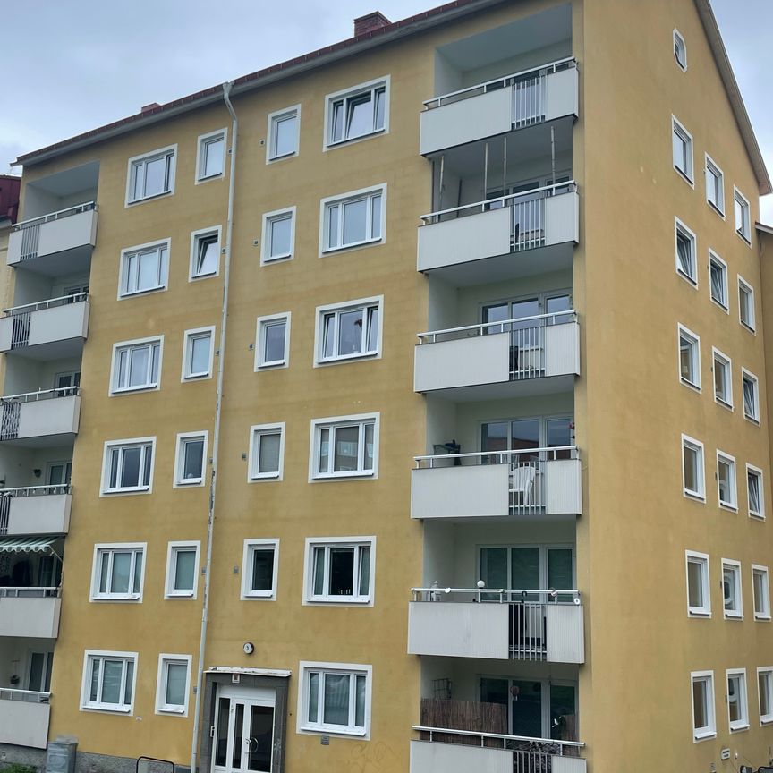 Slottsbacken, Eskilstuna - Photo 2