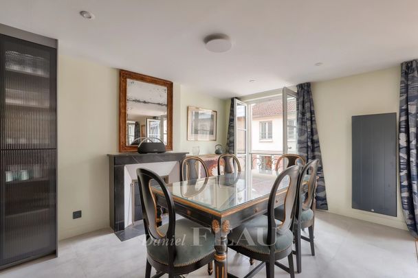 Appartement meublé en plein cœur du Vieux Versailles – 83 m² de charme et d'histoire - Photo 1