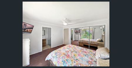 Beautifully Presented Three Bedroom Home in Prime Location - Photo 5