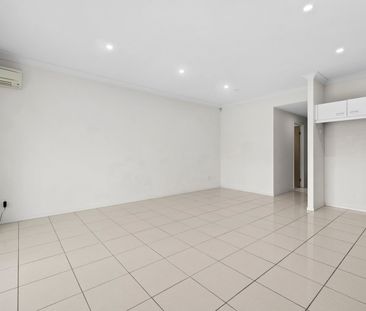 8/35 Norman St, QLD, 4103, Annerley - Photo 3