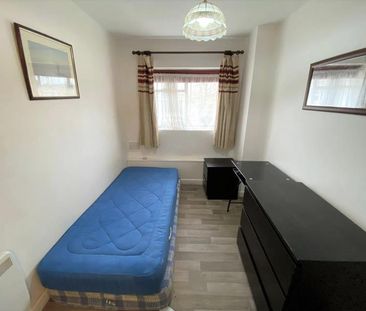 Kingswood Court, Woking, Surrey, GU21 - Photo 2