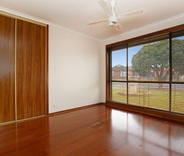 9 Oakbank Avenue, Mill Park, Vic 3082 - Photo 6