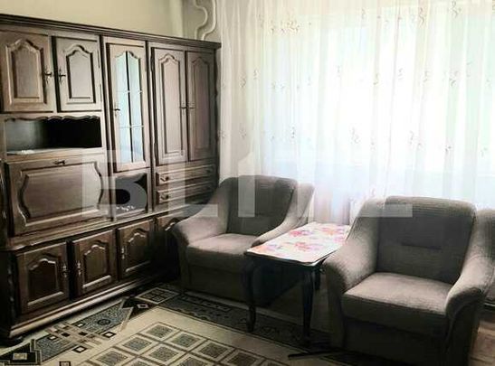 Apartament cu 2 camere, decomandat, 43 mp, zona Minerva - Photo 1
