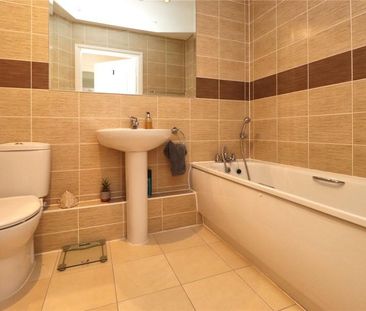 2 bedroom apartment to rent - Photo 6