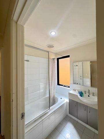 21 Redcliffe Street, East Cannington WA 6107 - House For Rent | Domain - Photo 5