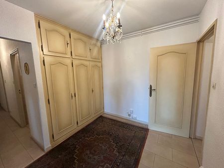 Location Appartement 3 pièces 77m² - Photo 4