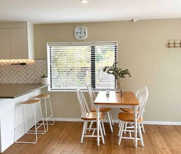 Three-bedroom Beauty - Photo 4