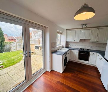 2 bedroom terraced house to rent - Photo 2