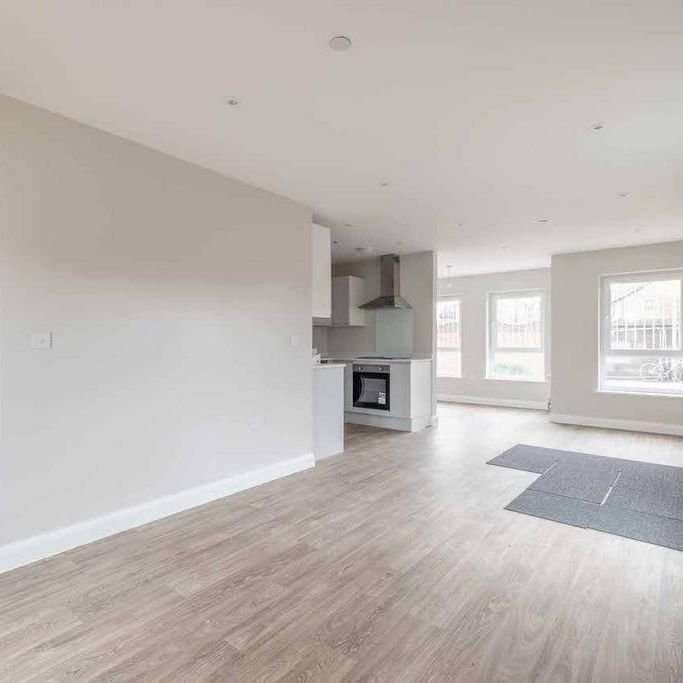 Studio to rent - Photo 1