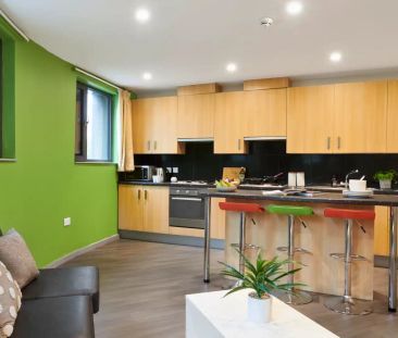 Deluxe Premium Ensuite - Photo 3