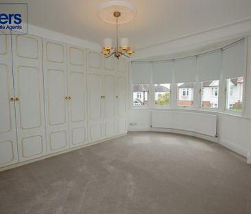 3 bedroom semi-detached house to rent - Photo 6