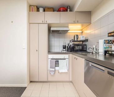 One Bedroom Mount Roskill - Photo 3