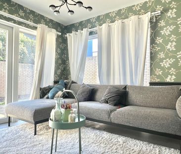 3 Bed Terraced House, Coopers Lane, E20 - Photo 3