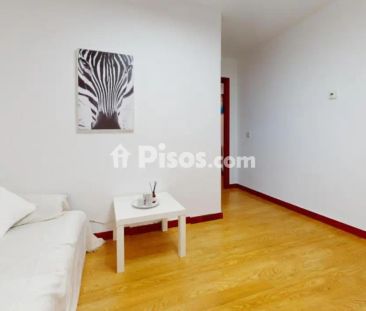 Piso en alquiler en Cármenes - Foto 1