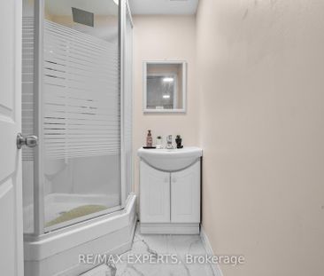 For Lease - 2779 Gananoque Drive Unit# 35, Mississauga, Ontario - Photo 2