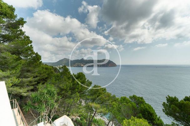 Luxury Villa for rent in Capdepera, Balearic Islands - Photo 1