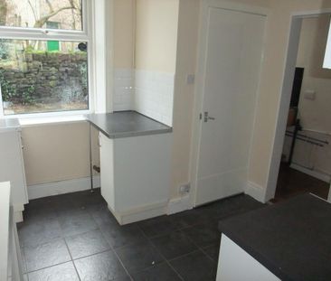 2 bedroom terraced house to rent - Photo 2