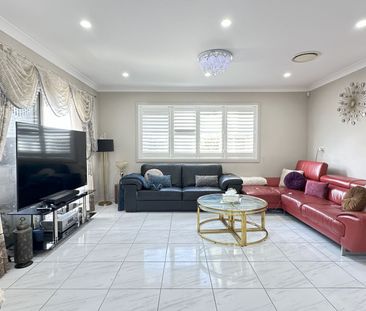 Modern & Spacious Family Home - Photo 1