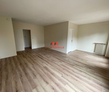 Location Appartement 2 pièces 52m² - Photo 2