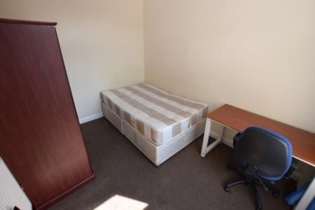 Perry Street, Abington, Northampton, NN1 - Photo 2