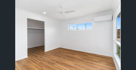 Brand New Home – Elevated Living with Stunning Mountain Views - Photo 4