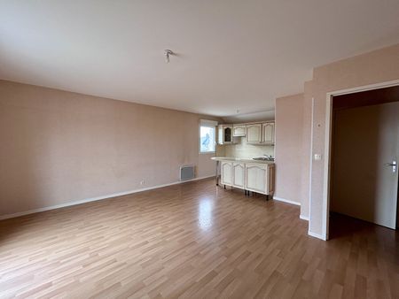 Location Appartement 3 pièces 64m² DOL DE BRETAGNE 35120 - Photo 3