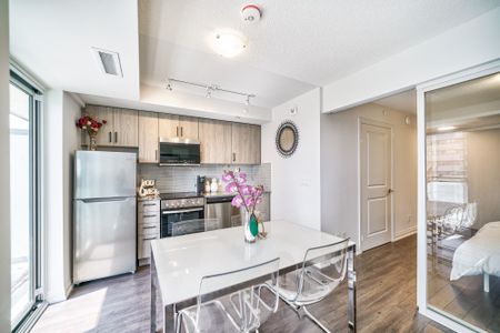 For Lease - 20 Meadowglen Place Unit# 334, Toronto, Ontario - Photo 5