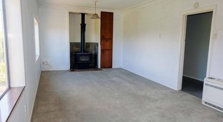 PRIVATE & COMFORTABLE - Photo 3