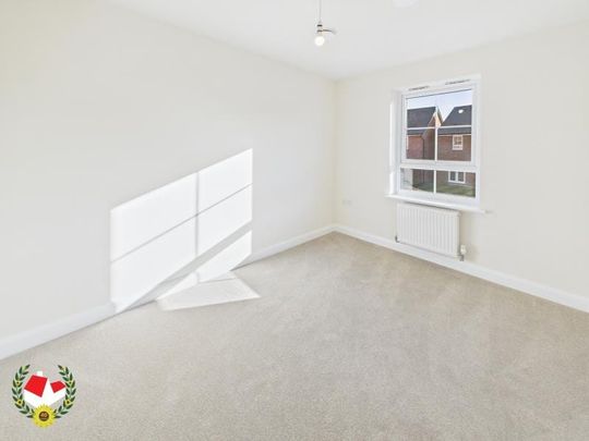 Sniggs Field Avenue, Winnycroft - Photo 1