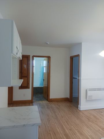 126 8e ave sud, Sherbrooke 6½ (vacant) - Photo 2