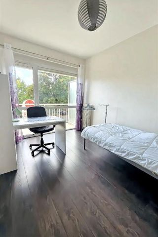 Location Appartement 4 pièces Meublé 73m² HEROUVILLE ST CLAIR 14200 - Photo 4