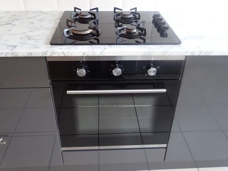 3 bedroom terraced house to rent - Photo 5