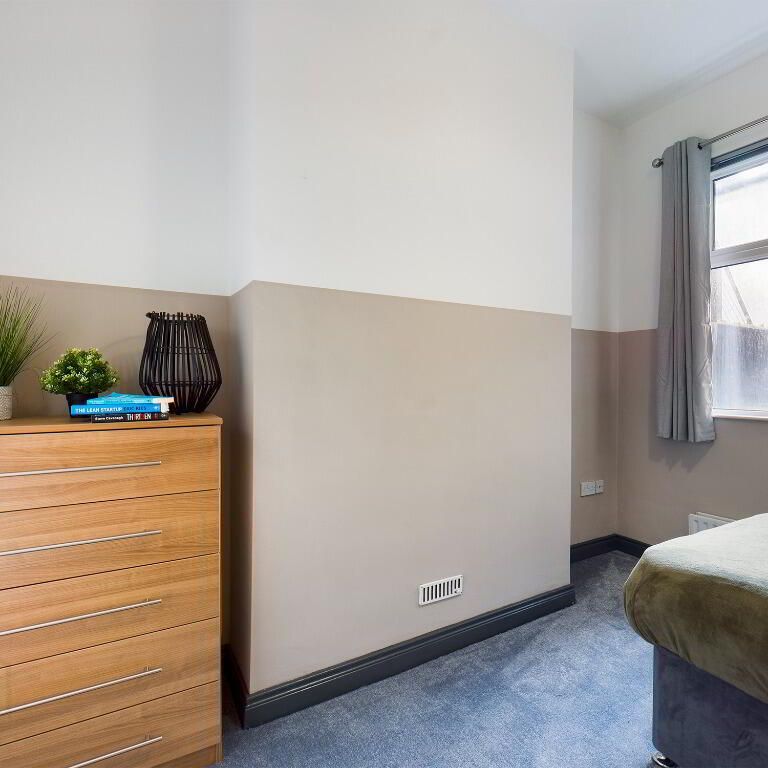 3.1 Eglantine Avenue, Belfast, BT9 6DW - Photo 1