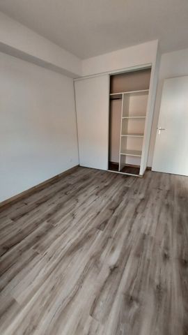 Location Appartement 2 pièces 41m² FONSORBES 31470 - Photo 2