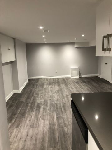 For Lease - 56 Bloomfield Avenue, Toronto, Ontario - Photo 4