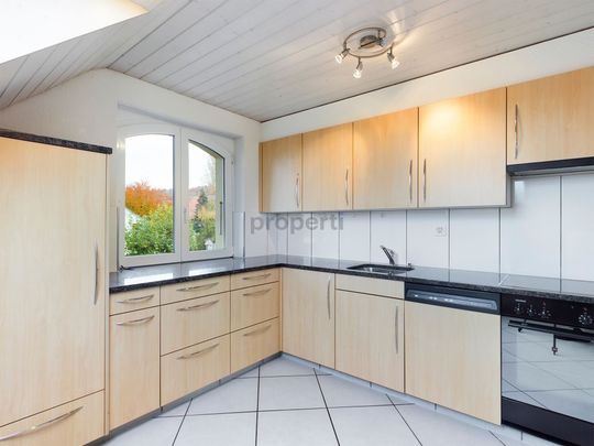 Gemütliche 4.5-Zimmer-Maisonette-Wohnung in Fräschels - Foto 1