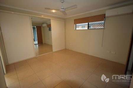 For Rent: Spacious Family Home in Marian, QLD - Photo 4