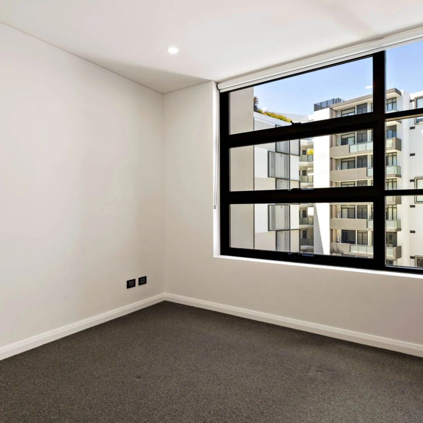 402/305 Trafalgar Street, Petersham. - Photo 1